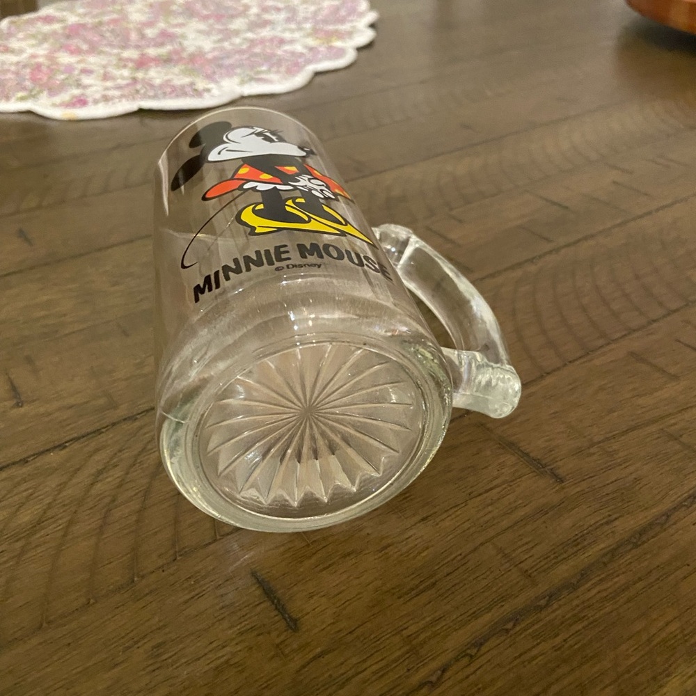 Minnie Mouse Glass Mug - Picture 7 of 7